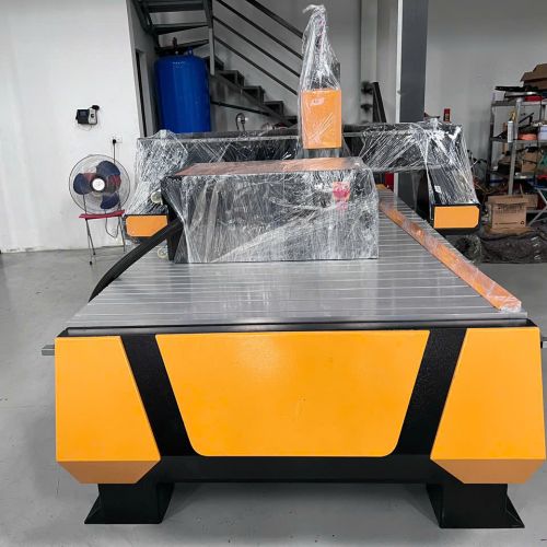 CNC cắt quảng cáo 1325